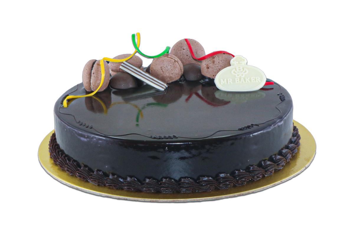 CHOCOLATE GANACHE CAKE