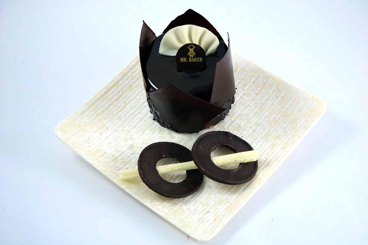 CHOCOLATE GANACHE PASTRY