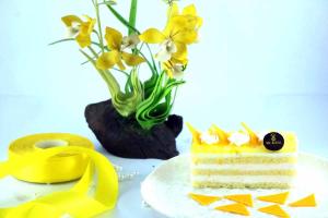 ORANGE PASTRY
